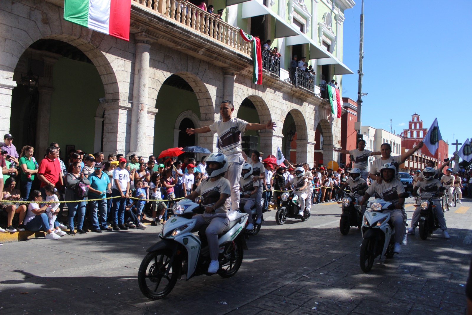 Polic A Municipal De M Rida En El Desfile Conmemorativo Del Cxiii