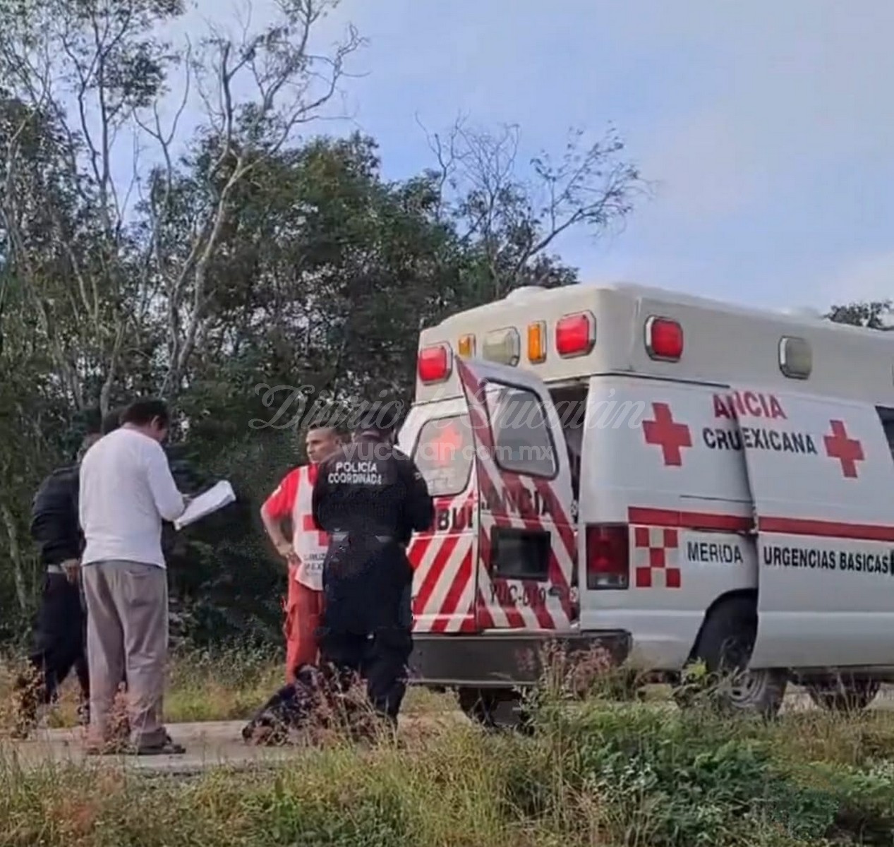 Motociclista Termina Dentro Del Monte Tras Derrapar En La V A Kinchil