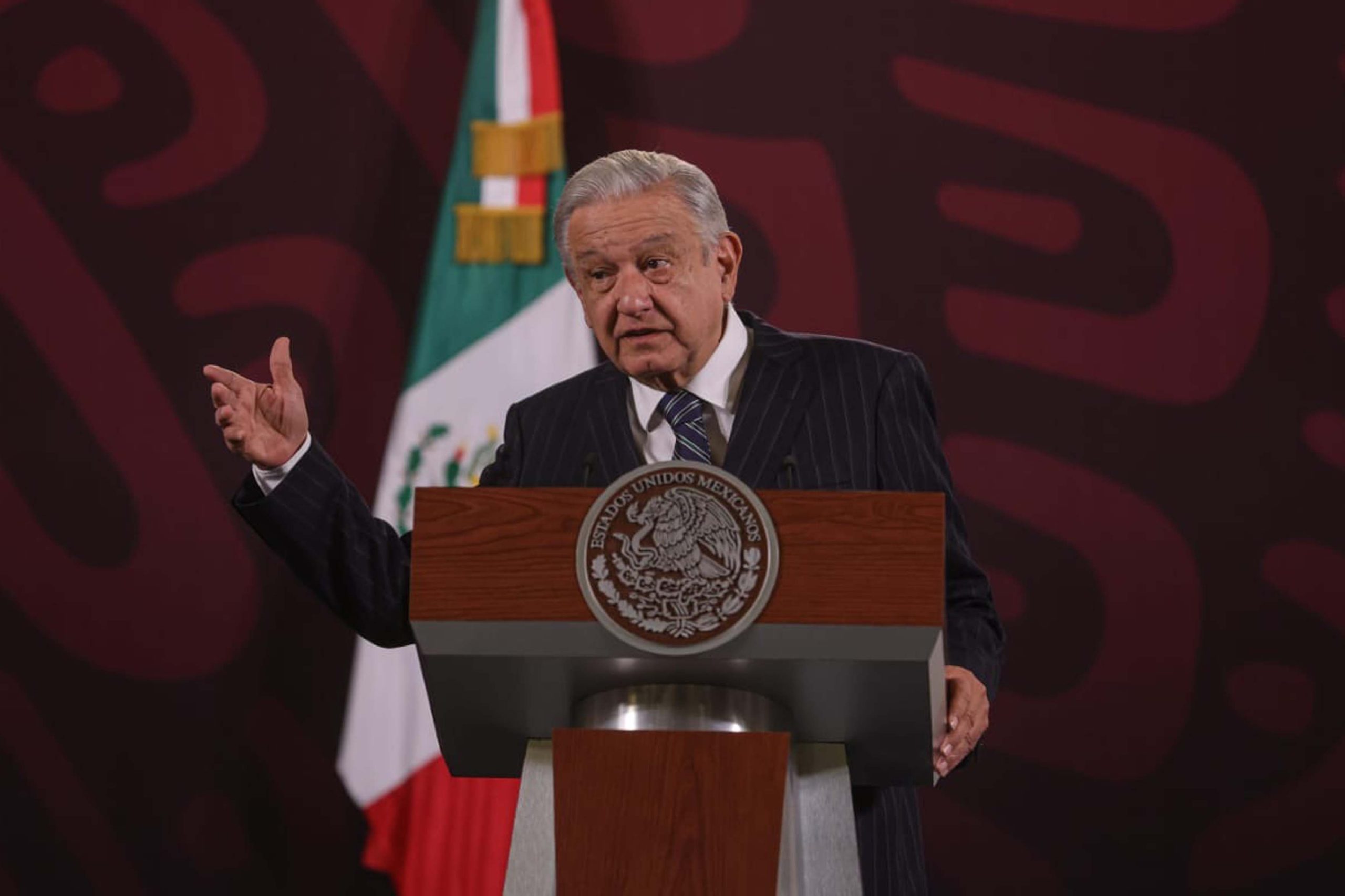 Amlo Defiende A Sus Hijos Ante Reportajes De Loret De Mola No Me