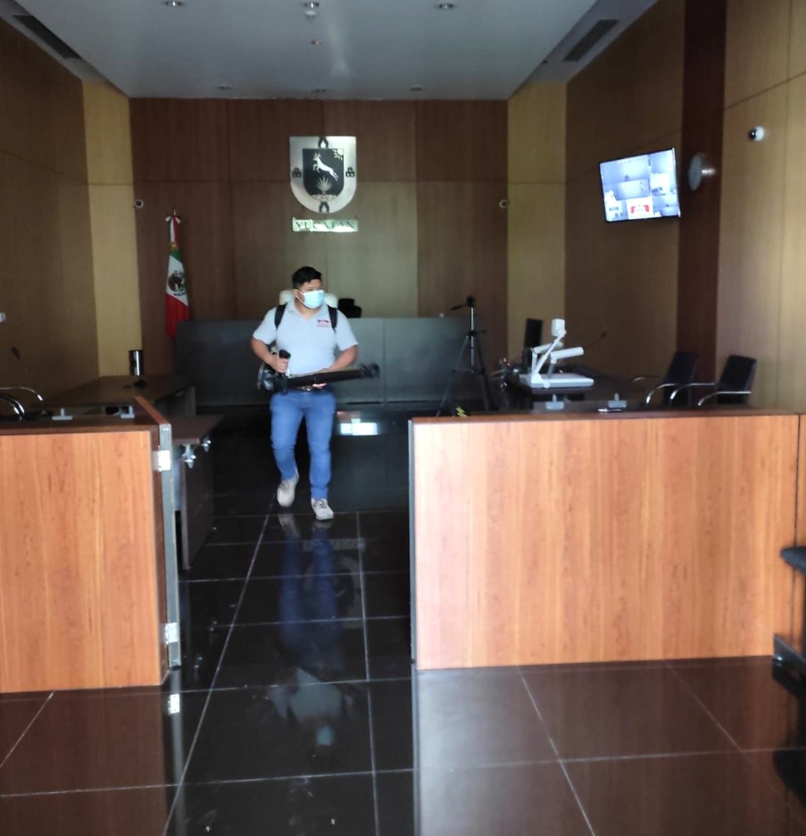 Desinfección en edificios del PJE de Yucatán