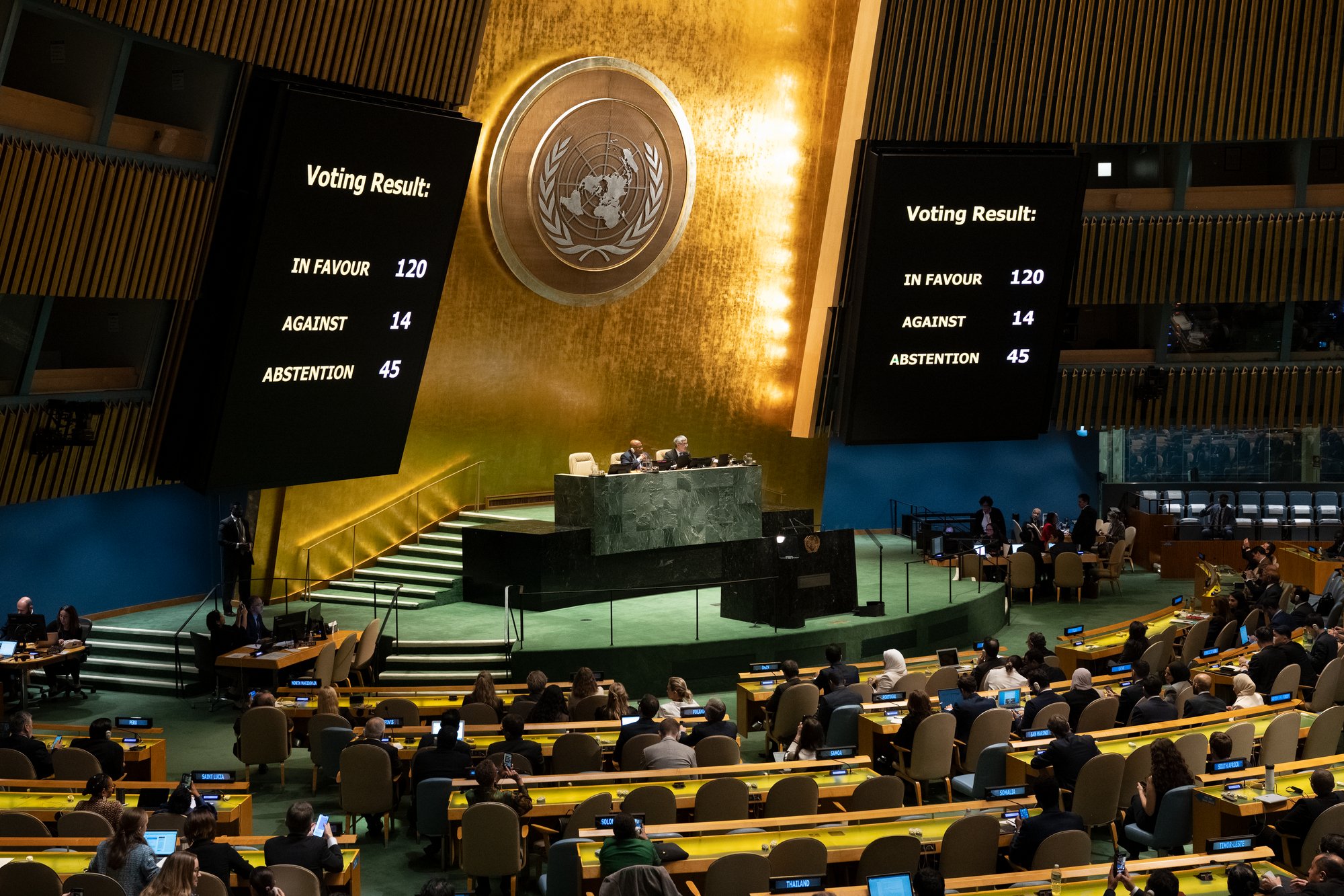 La Asamblea General de la ONU pide una "tregua humanitaria" inmediata y ...