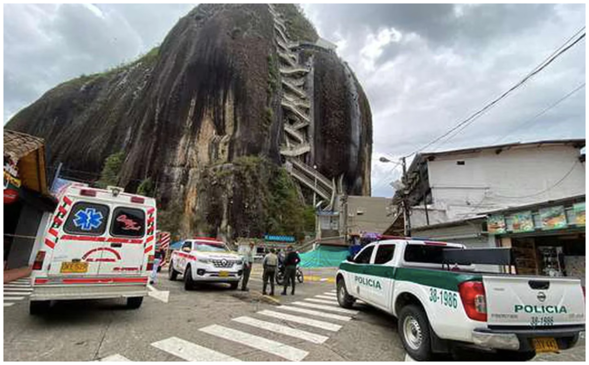 Reportan desprendimiento de roca en Piedra del Peñol