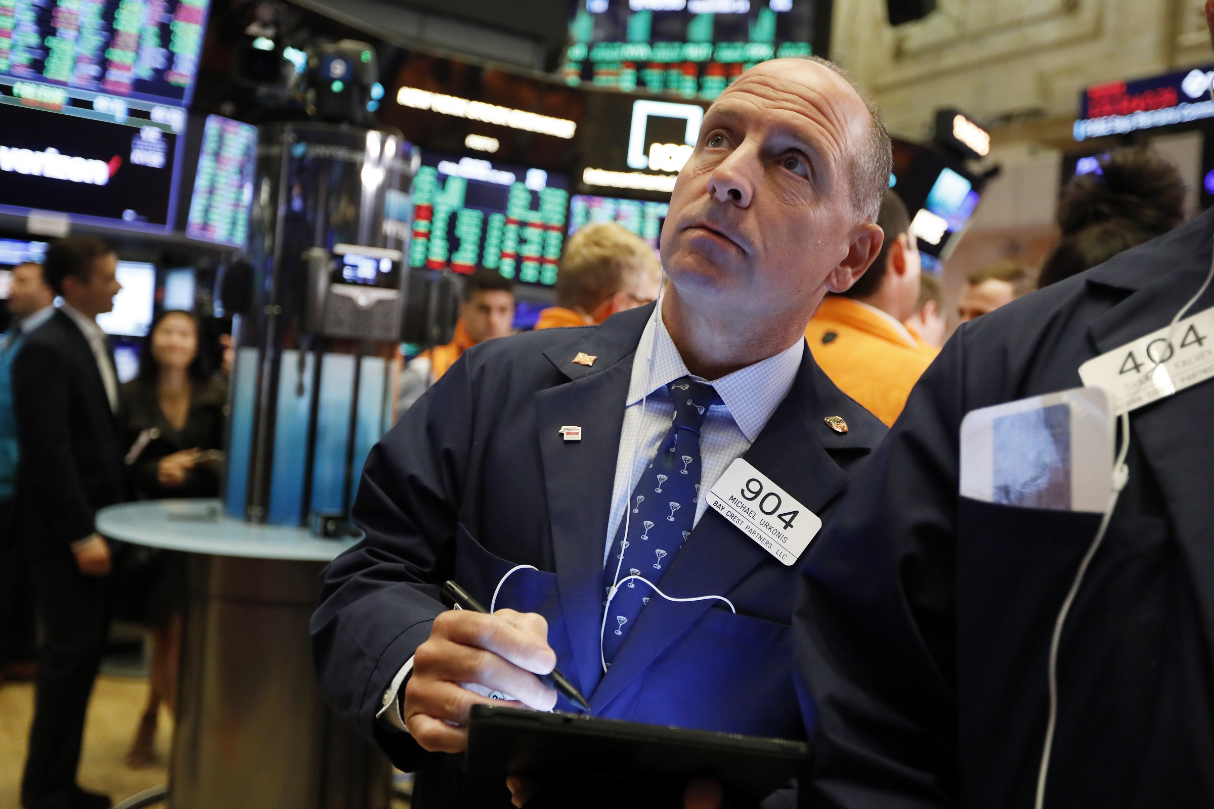 Wall Street opens with gains and the Dow Jones rises 0.19%