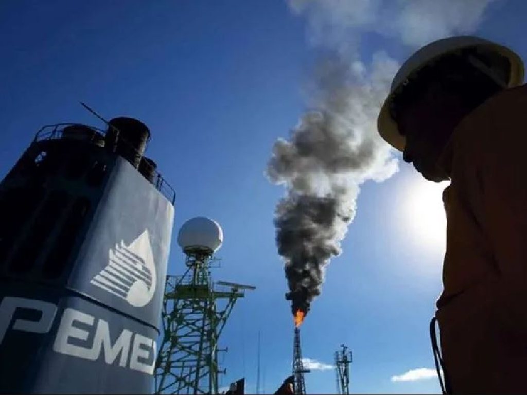 Pemex, among the largest emitters of carbon dioxide in the world