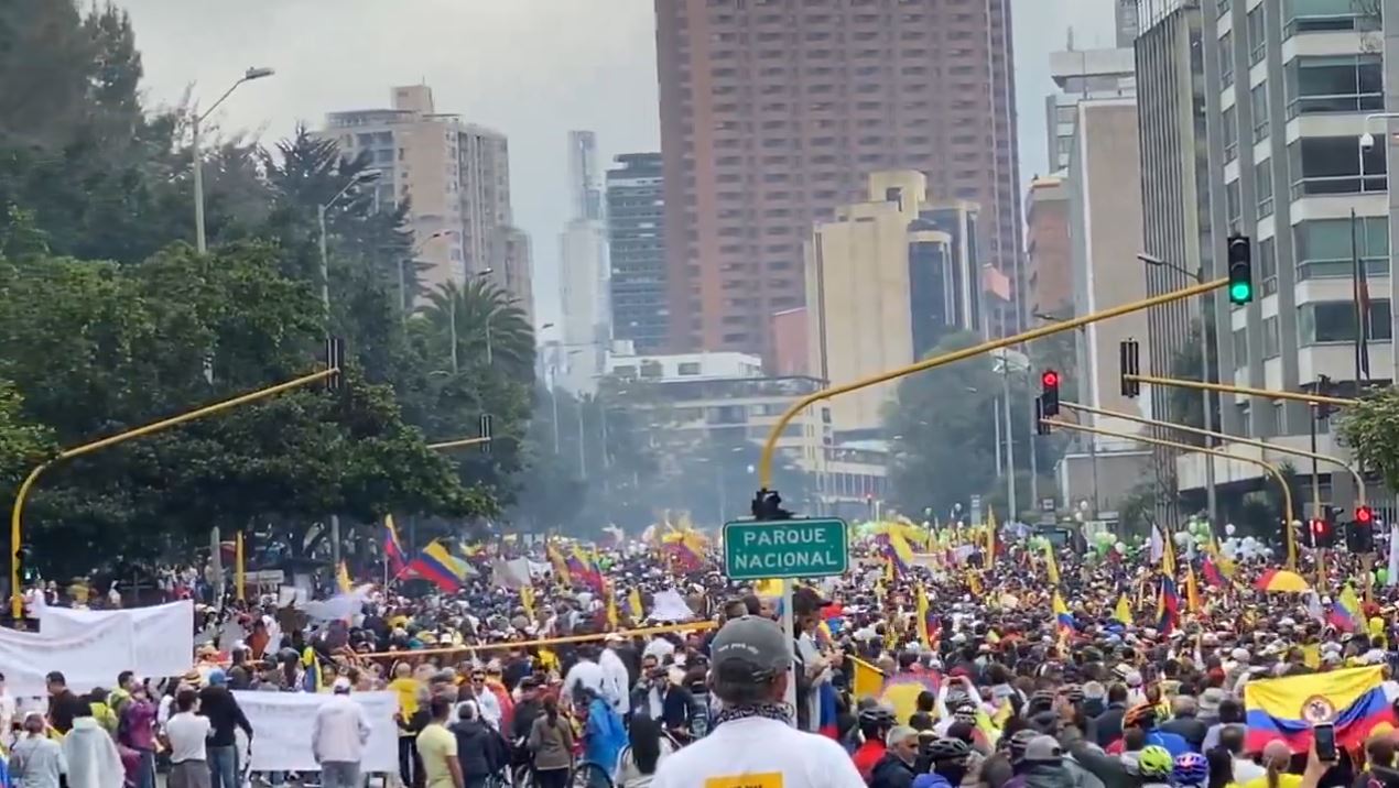 “Impressive” demonstration in favor of democracy in Colombia