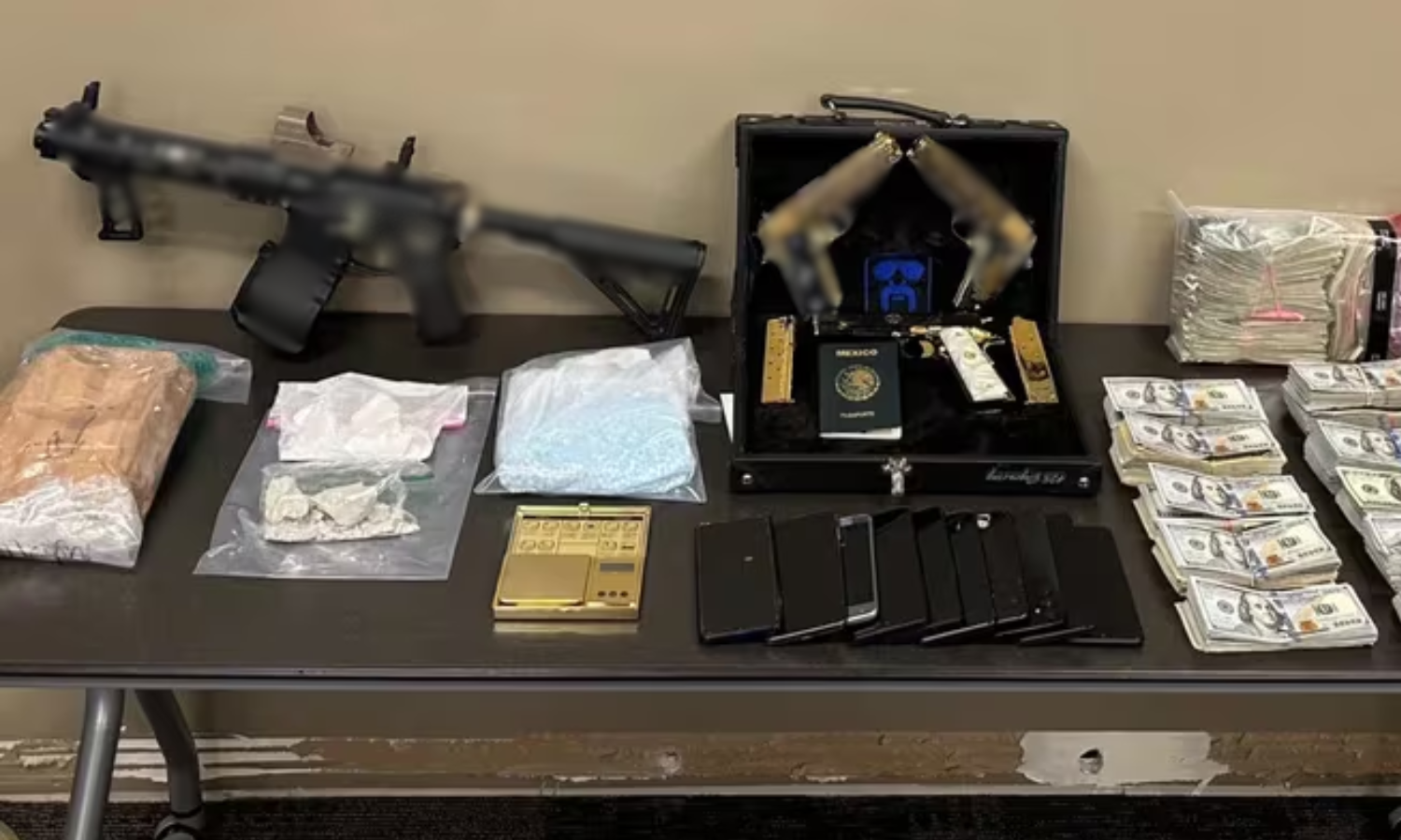 One of many Sinaloa Cartel falls within the US with weapons bathed in gold, fentanyl and cash