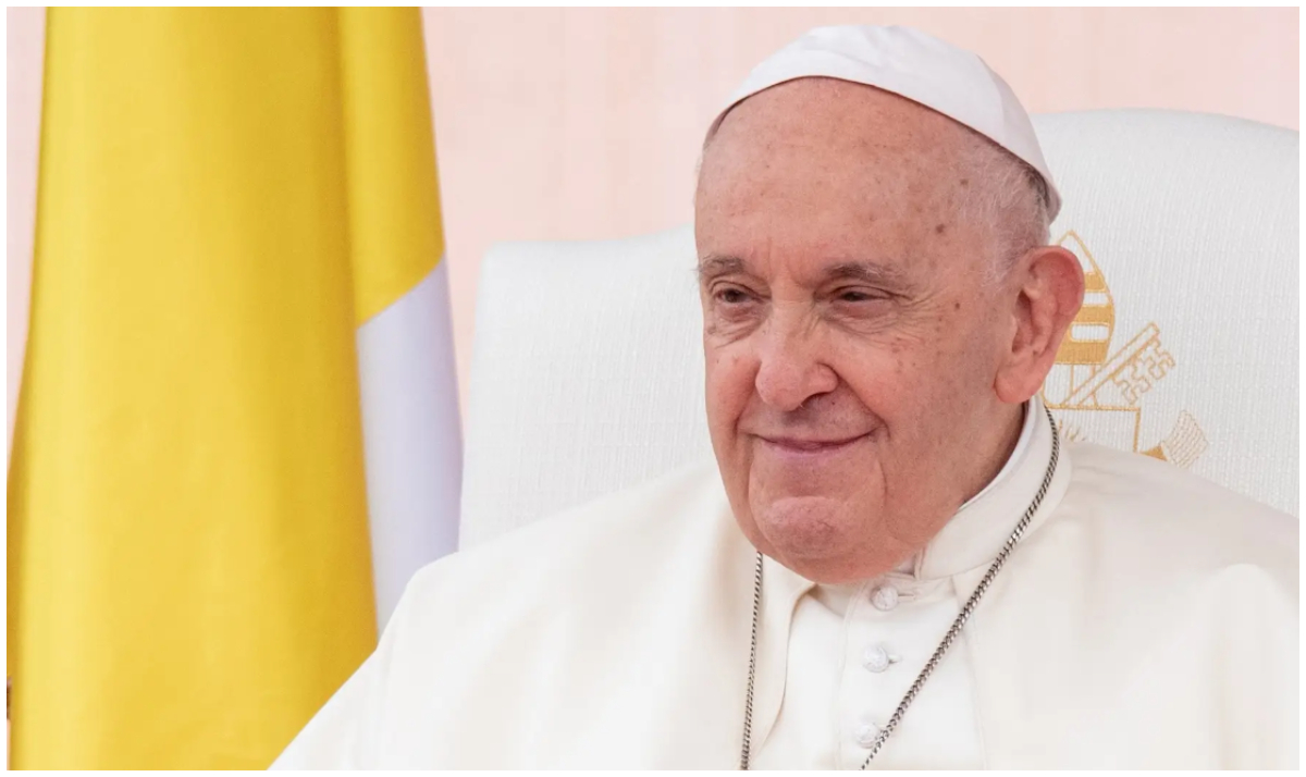 Pope Francis apologizes for utilizing homophobic expression