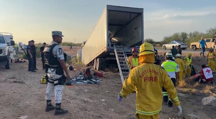 Trailer with migrants overturns in Sonora; 3 dead reported