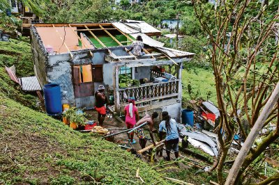 “Beryl” leaves 7 dead in the Caribbean