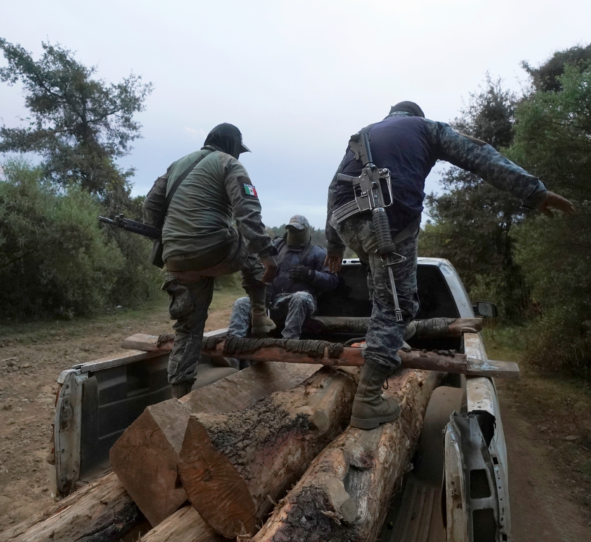 Michoacán: Cartels harass community police forces